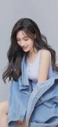 穿黑色jk配纯乳白海员袜